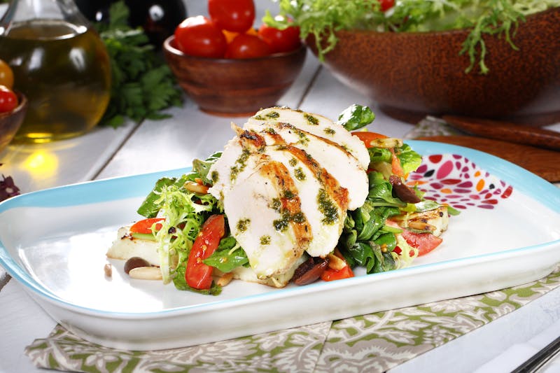 Grilled chicken avocado salad